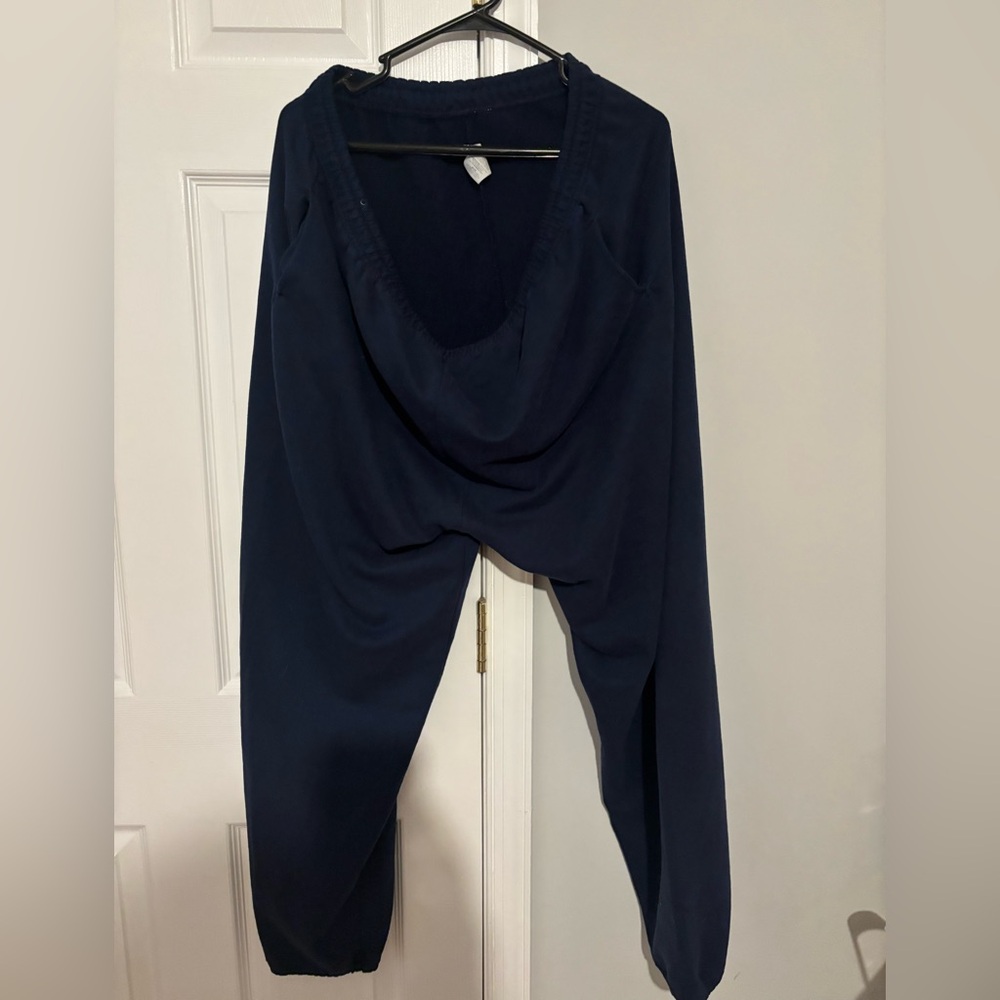 Says Xl More Like 2xl